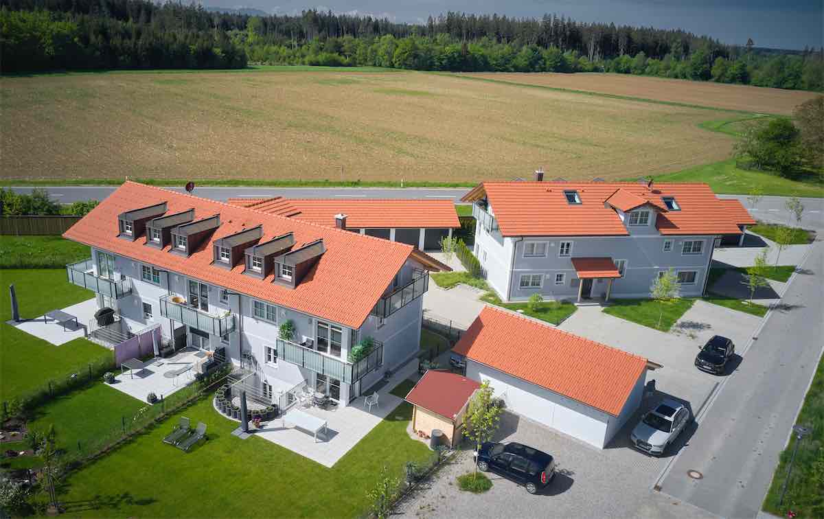 Luftbild der beiden Häuser am Kohlholzweg